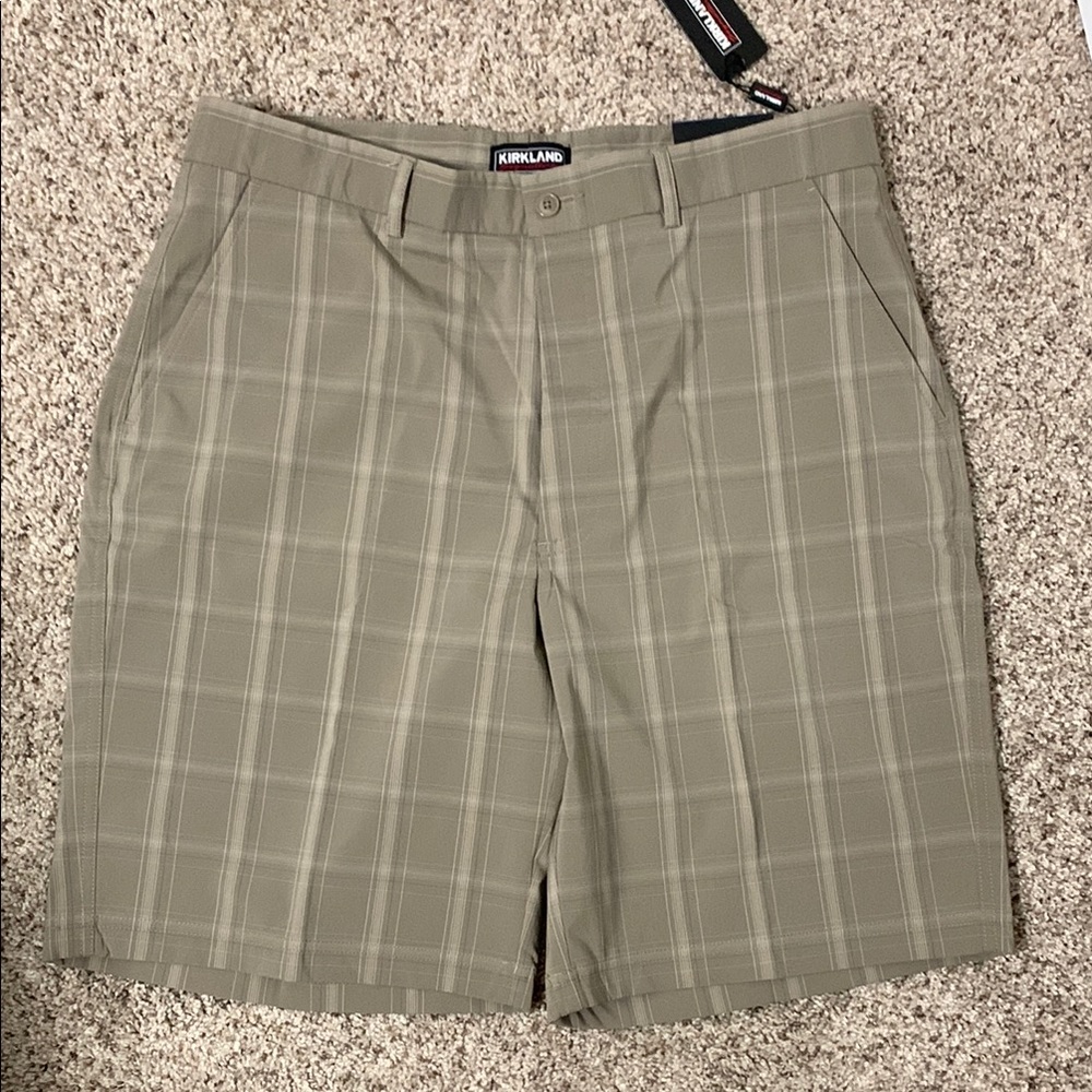 Kirkland Signature Tan Plaid Flat Front Shorts